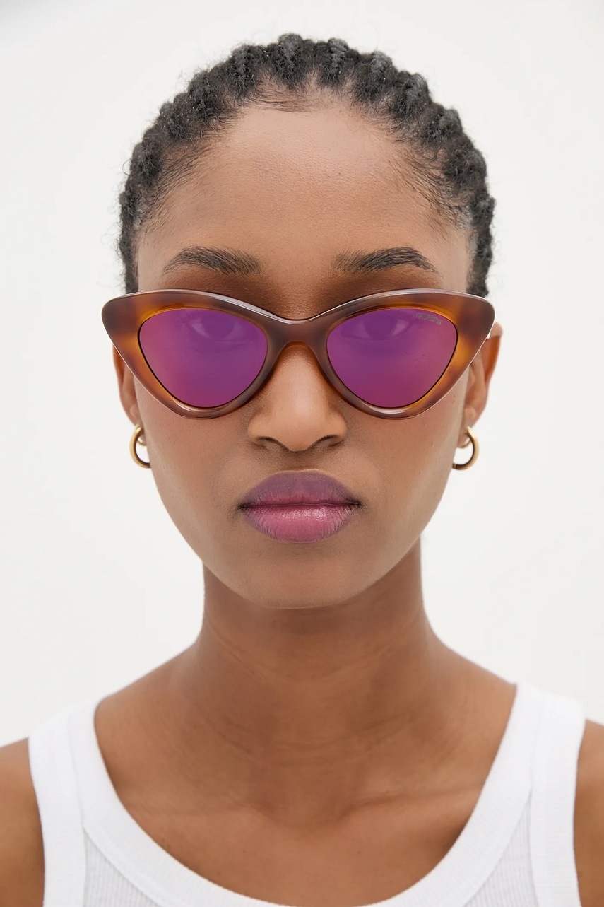 Γυαλιά ηλίου Guess φωτογραφία