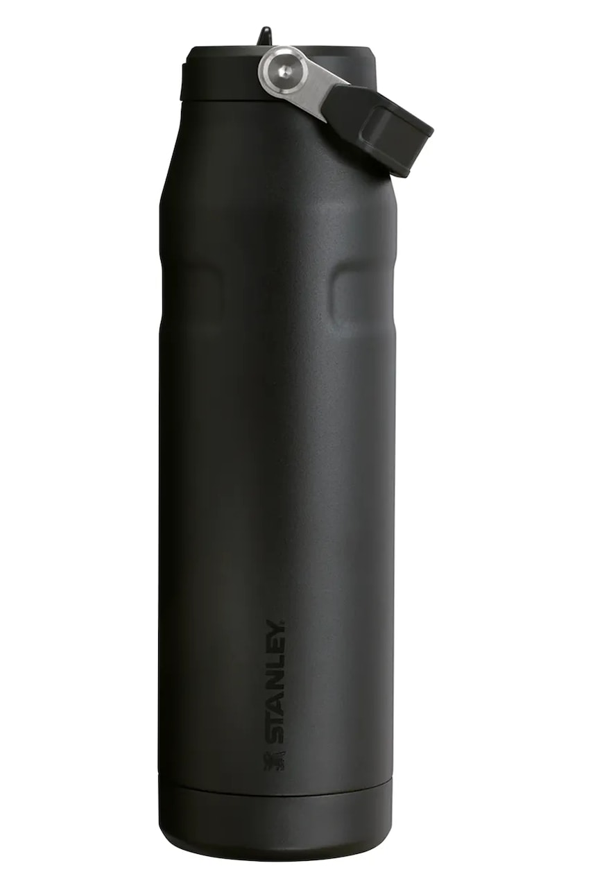 Levně Termoláhev Stanley The IceFlow™ Flip Straw 2.0 1,06 L černá barva