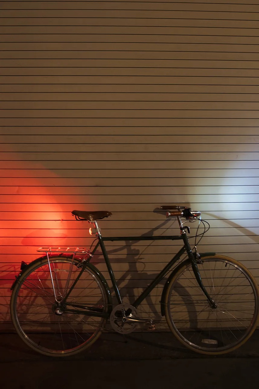 Μαγνητική λάμπα ποδηλάτου Thousand Traveler 2.0 Front χρώμα: μπεζ φωτογραφία