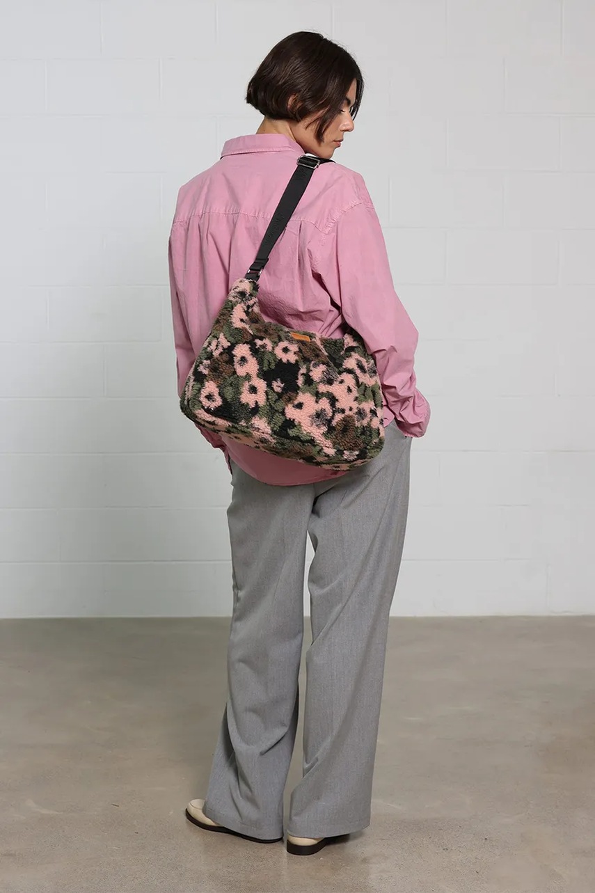 Kabelka WOUF Margot 40 x 28 x 12 cm (obrázek 6)