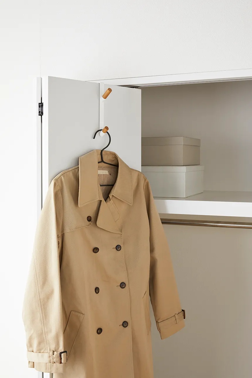 Κρεμάστρα πόρτας Yamazaki Tower χρώμα: άσπρο φωτογραφία