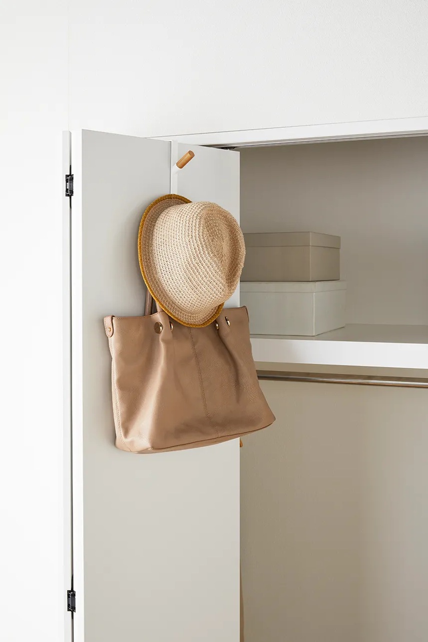 Κρεμάστρα πόρτας Yamazaki Tower χρώμα: άσπρο φωτογραφία