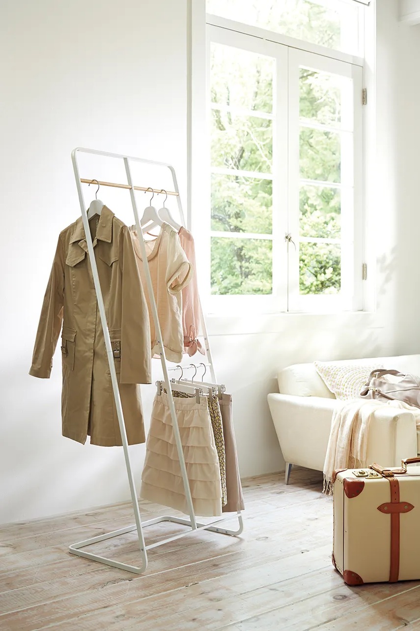 Κρεμάστρα εξωτερικών ενδυμάτων Yamazaki Tower 163 x 45 x 61 cm χρώμα: άσπρο φωτογραφία