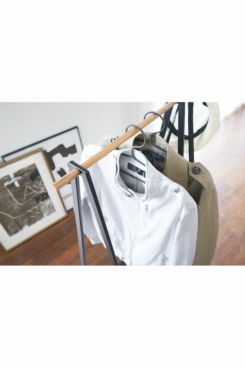 Κρεμάστρα Yamazaki φωτογραφία