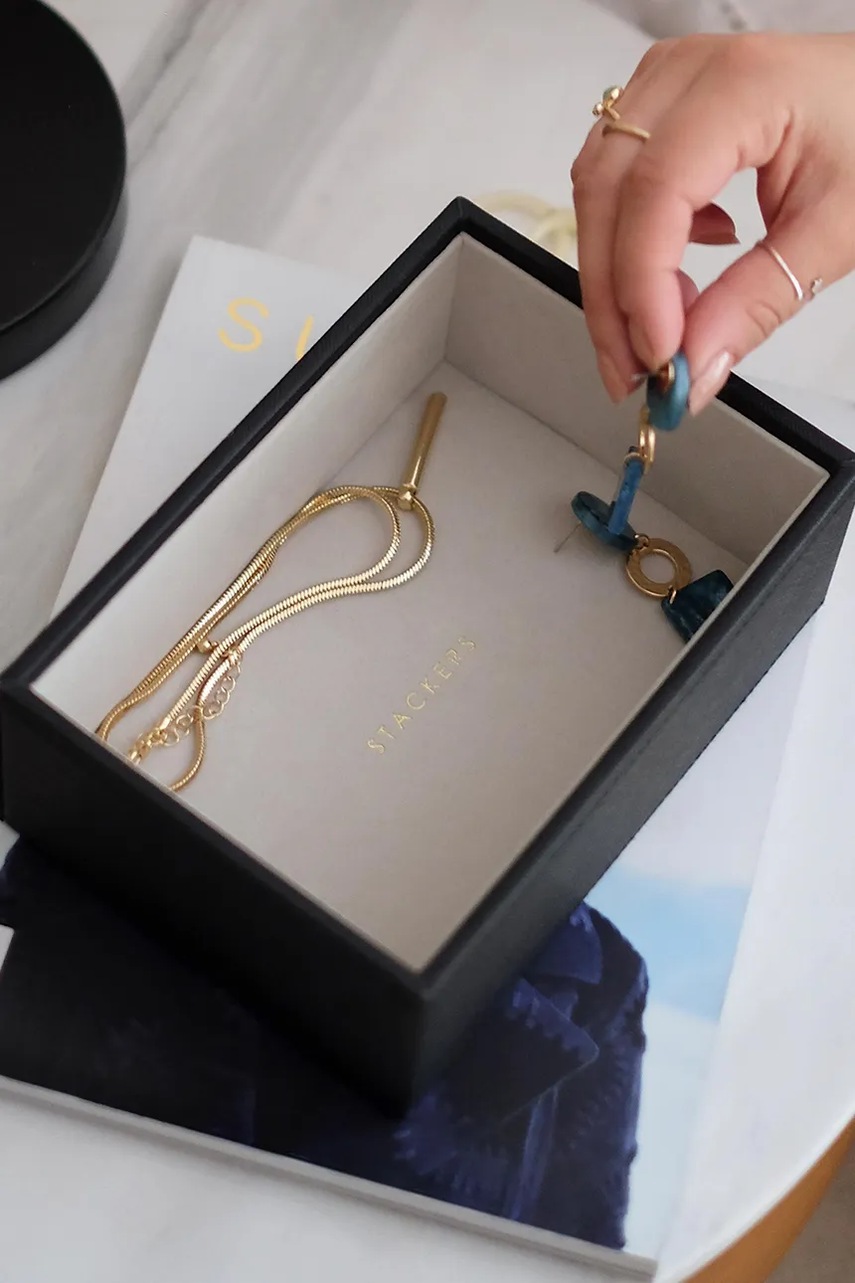 Μπιζουτιέρα Stackers χρώμα: μαύρο, 0 φωτογραφία