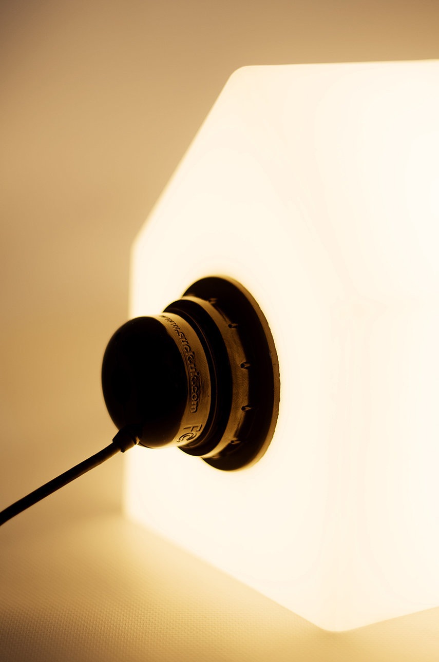 Luckies of London λάμπα LED με ράφι βιβλίων Book Rest Lamp φωτογραφία