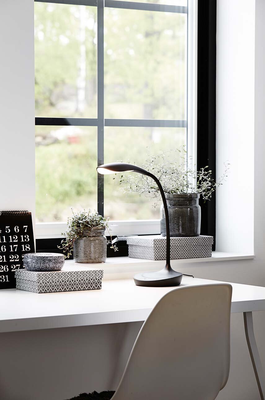 Επιτραπέζιο φωτιστικό led Markslöjd Swan φωτογραφία