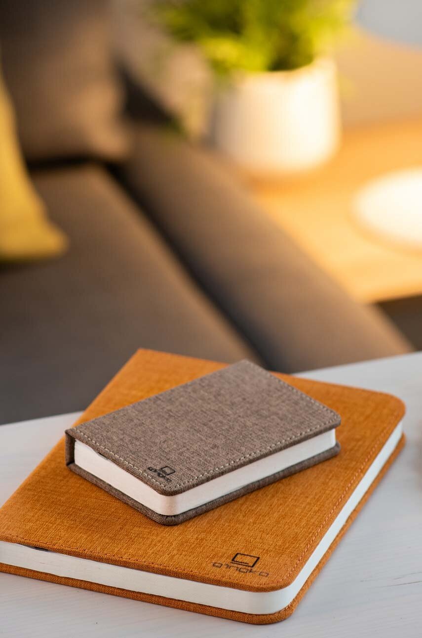 Λάμπα led Gingko Design Large Fabric Book Light φωτογραφία