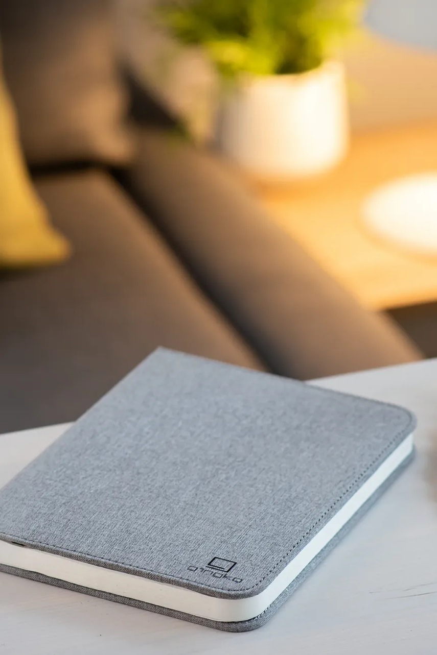Ασύρματο φωτιστικό led Gingko Design Large Smart Book Light χρώμα: γκρι φωτογραφία