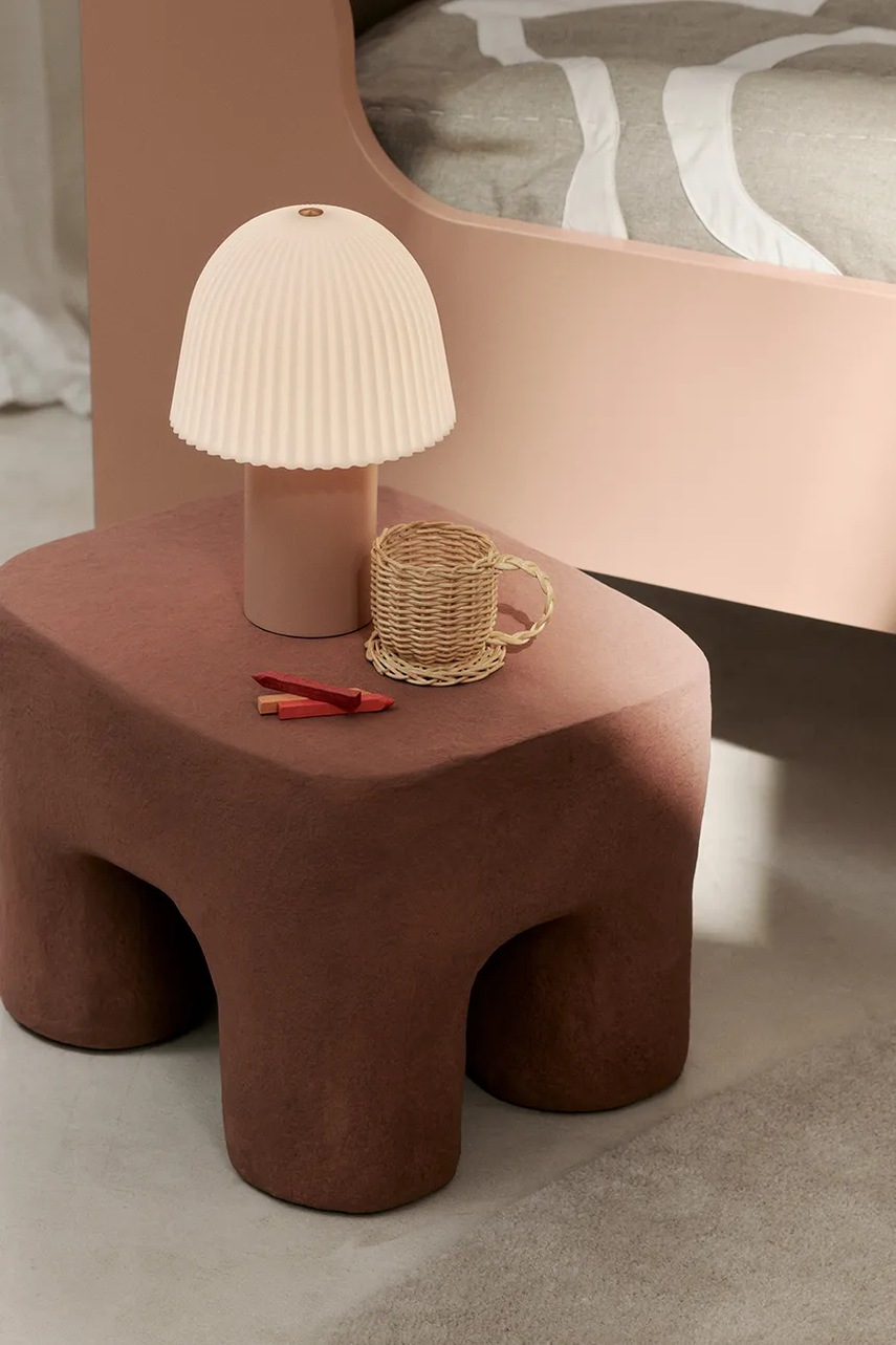 Настольная беспроводная led лампа ferm LIVING Frill цвет розовый