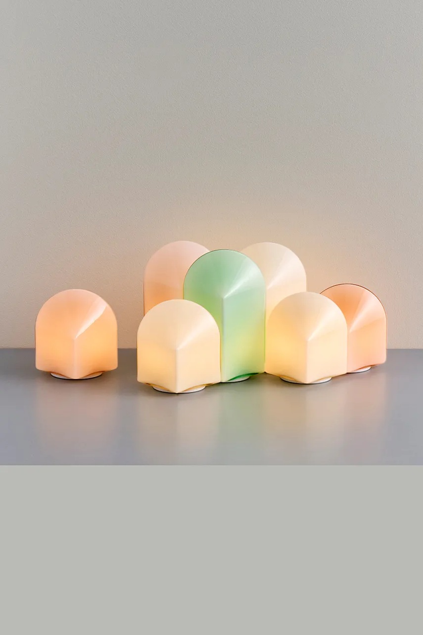 Ασύρματο επιτραπέζιο φωτιστικό led HAY 11 x 11 x 16 cm χρώμα: μπεζ φωτογραφία