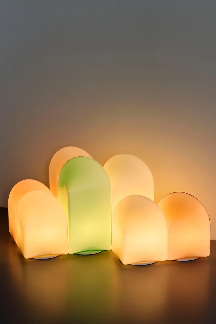 Ασύρματο επιτραπέζιο φωτιστικό led HAY 11 x 11 x 16 cm χρώμα: μπεζ φωτογραφία