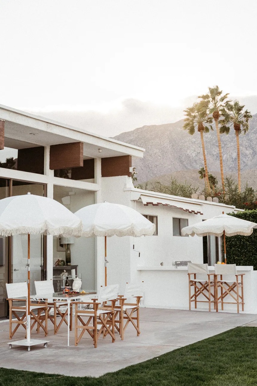 Καρέκλα σκηνοθέτη Business & Pleasure Co. Antique White χρώμα: άσπρο φωτογραφία