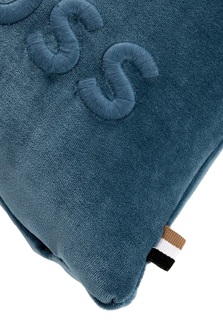 Наволочка на подушку BOSS BOLDLOGO Denim 45 x 45 cm Наволочка на подушку BOSS BOLDLOGO Denim 45 x 45 cm