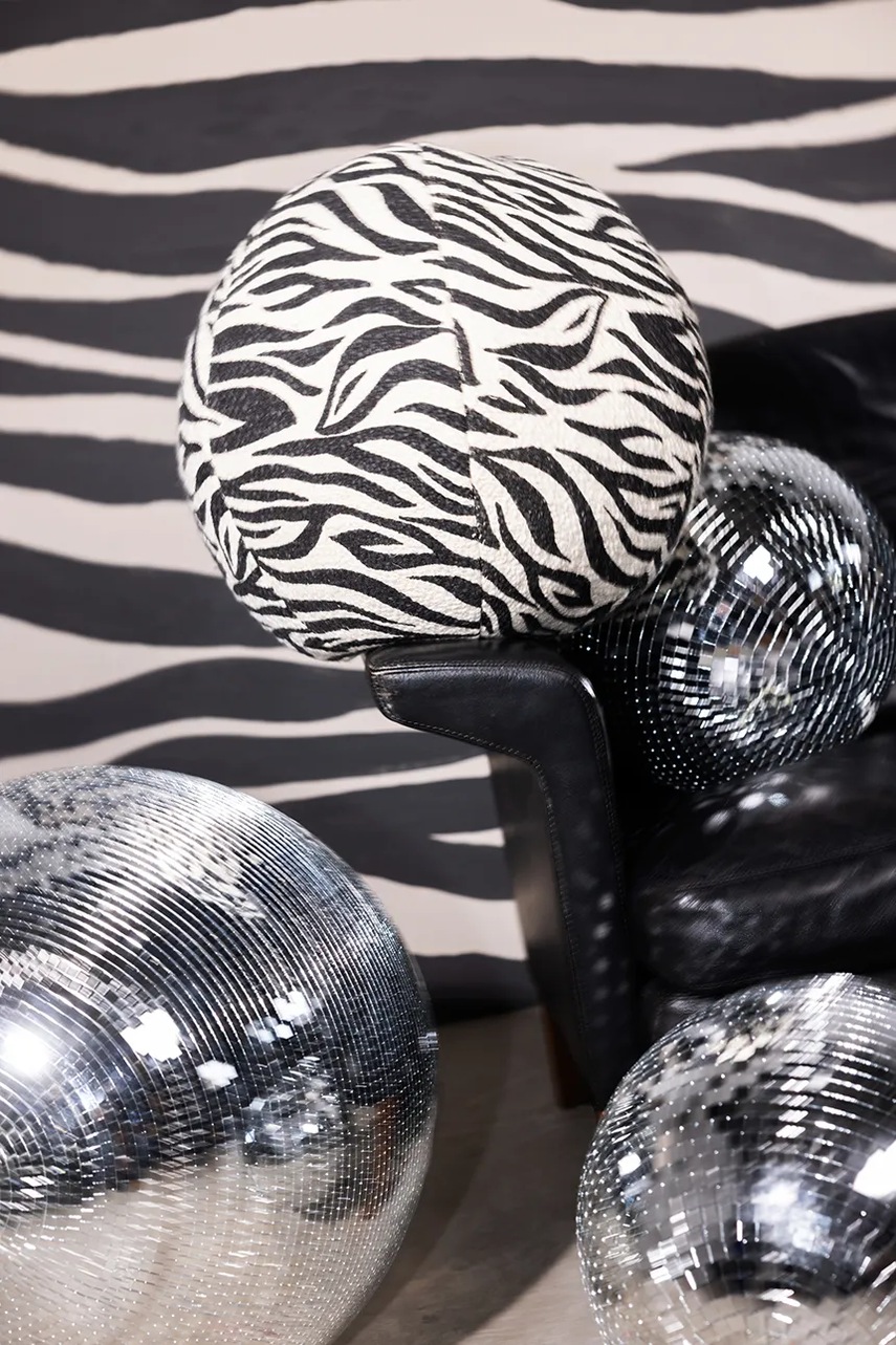 Διακοσμητικό μαξιλάρι Byon Anima 35 x 35 cm χρώμα: μαύρο φωτογραφία