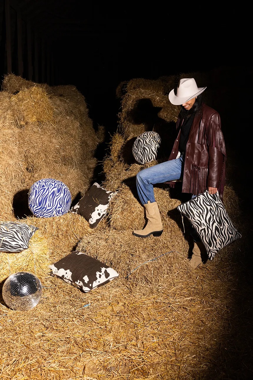 Διακοσμητικό μαξιλάρι Byon Anima 35 x 35 cm χρώμα: μπλε φωτογραφία