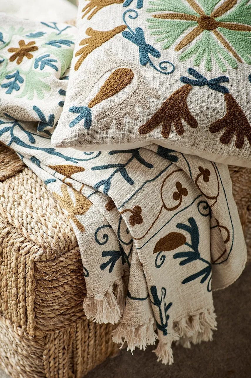 Dekorativní povlak na polštář Madam Stoltz 45 x 45 cm