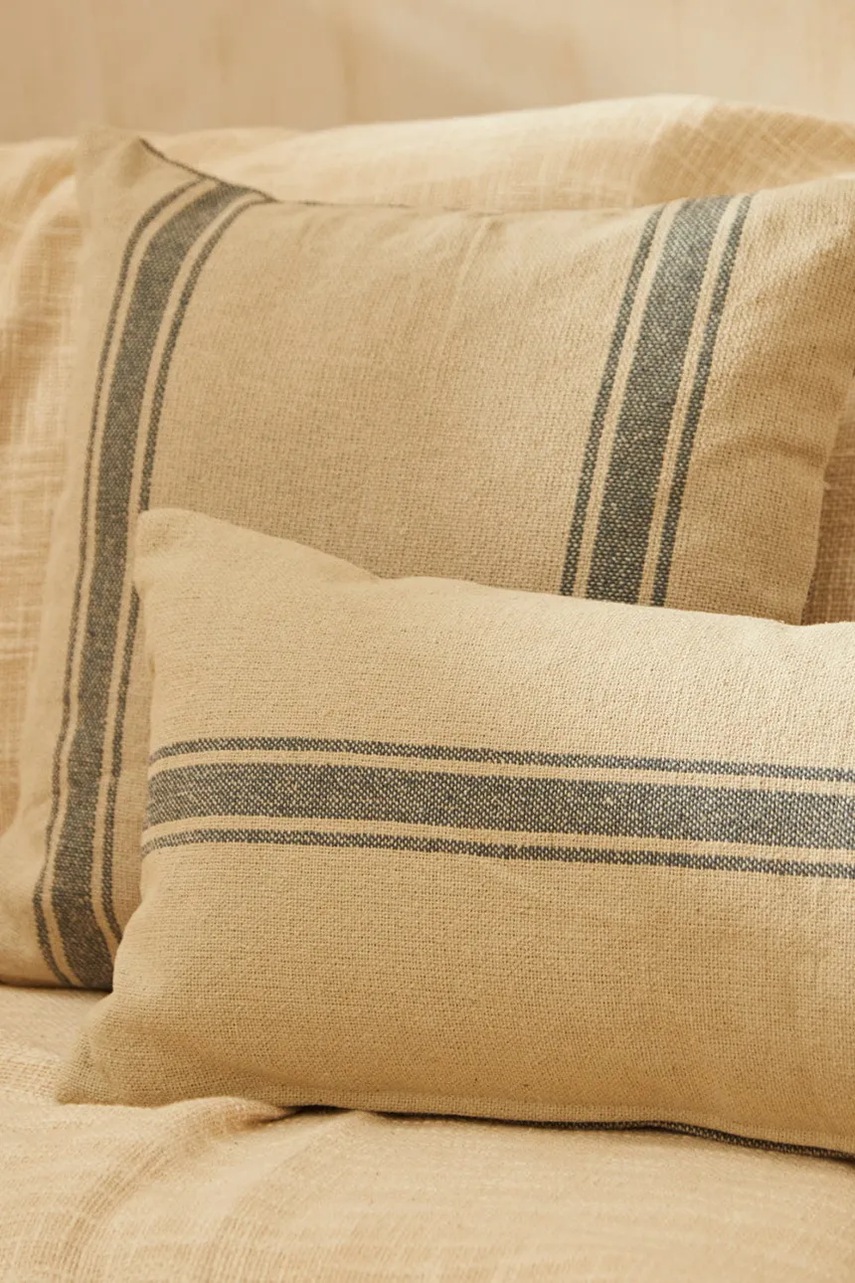 Βαμβακερή μαξιλαροθήκη Calma House Funda 45 x 45 cm χρώμα: μπεζ φωτογραφία