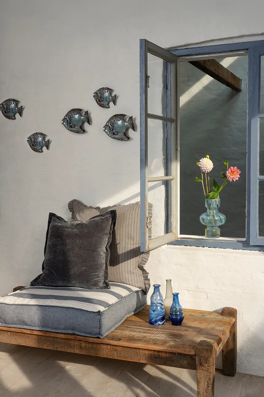 Madam Stoltz Polštář s dekorací bavlněný 60 x 60 x 12 cm