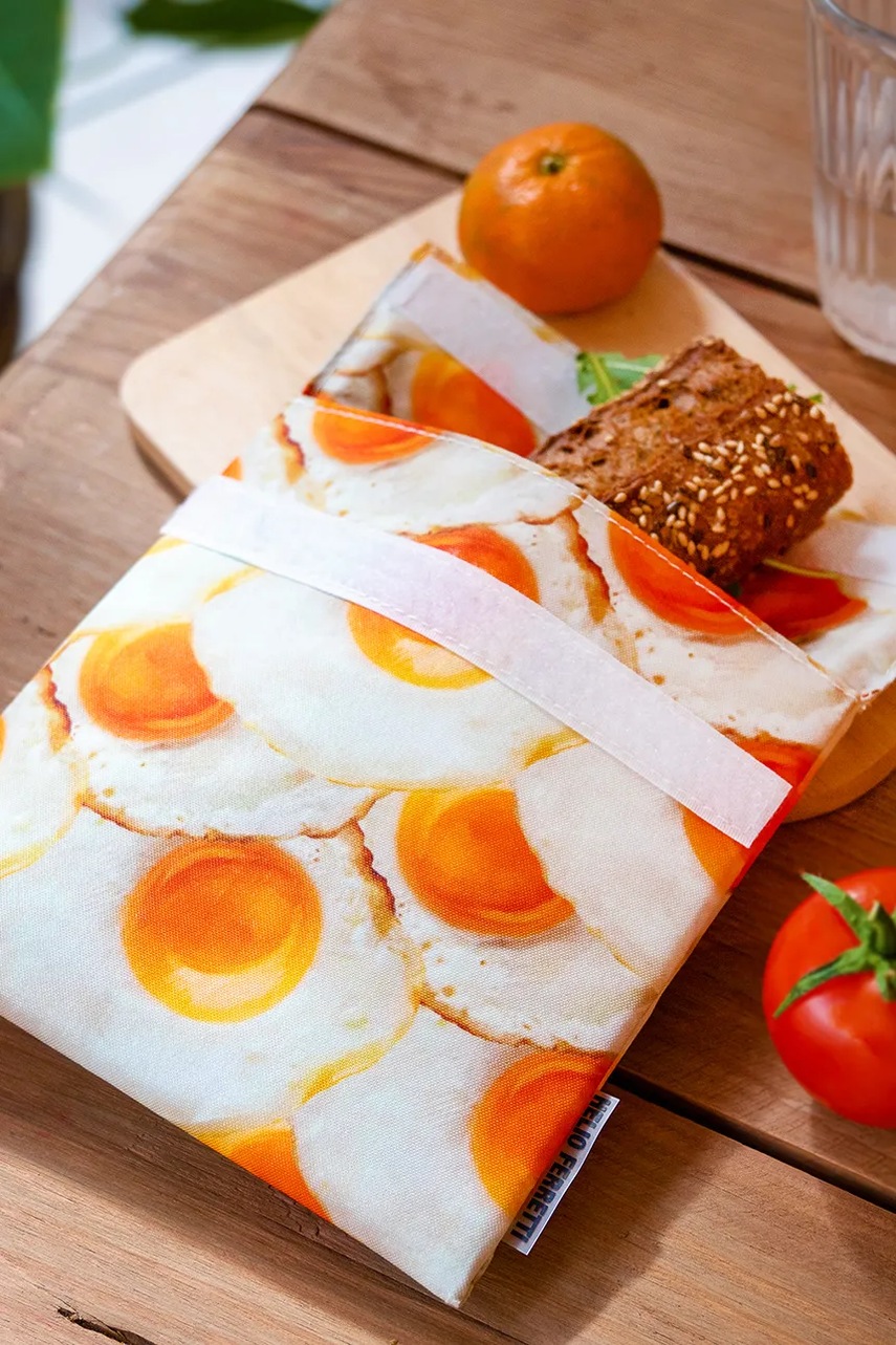 Helio Ferretti uzsonnás táska Fried Egg 18 x 18 cm termék 2. képe