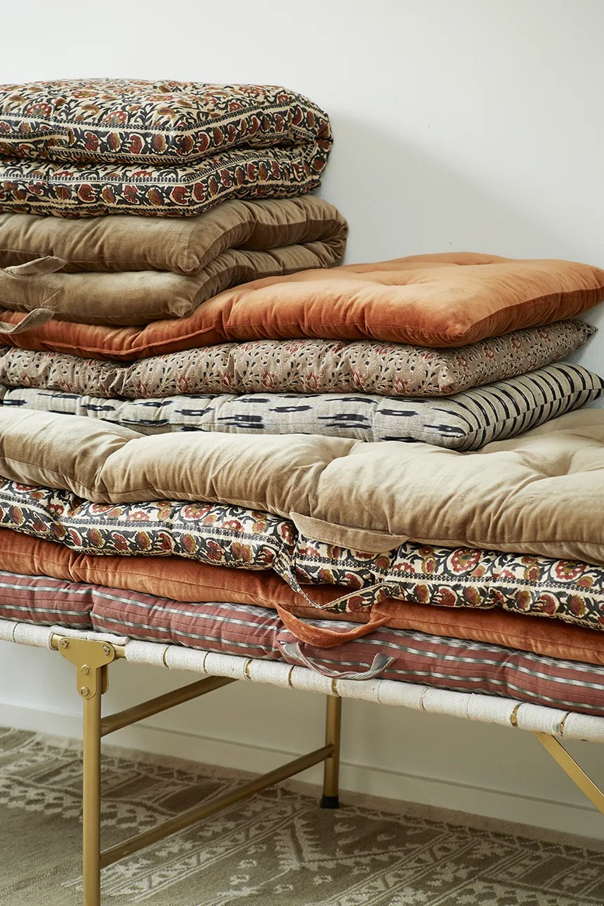 Matrace na lehátko Madam Stoltz 70 x 180 cm (obrázek 4)