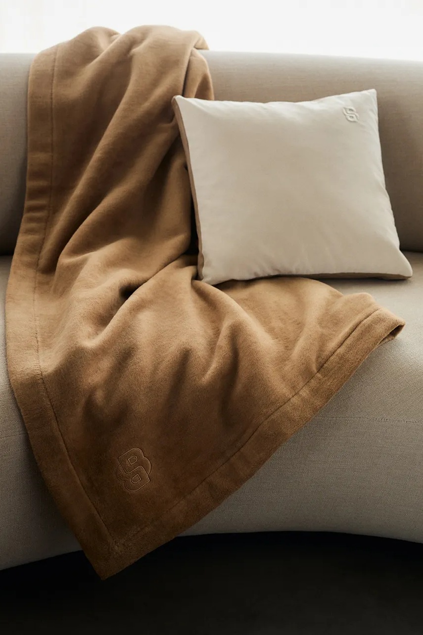 Κουβέρτα BOSS REVERSO Camel 130 x 170 cm φωτογραφία