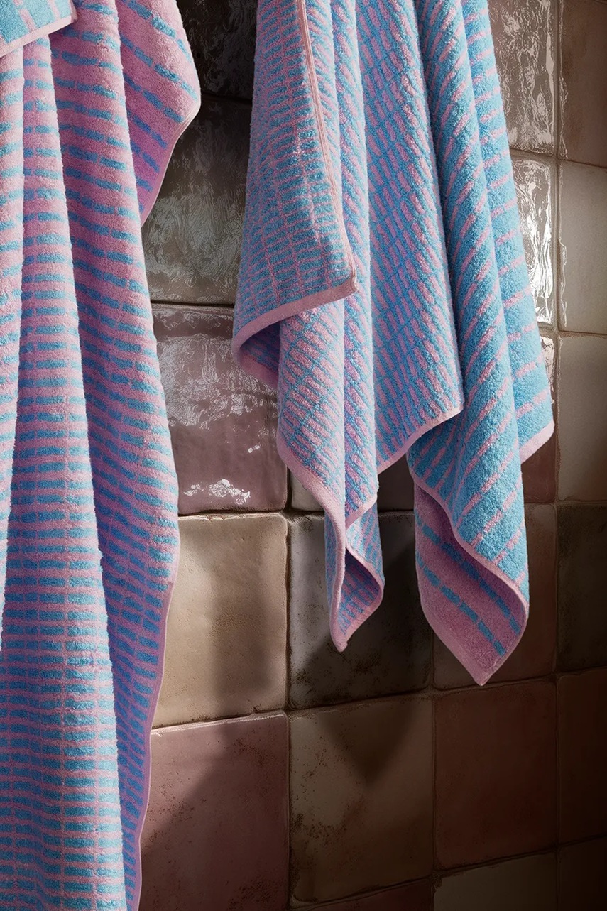 Πετσέτα Juna 70 x 140 cm χρώμα: πολύχρωμο φωτογραφία