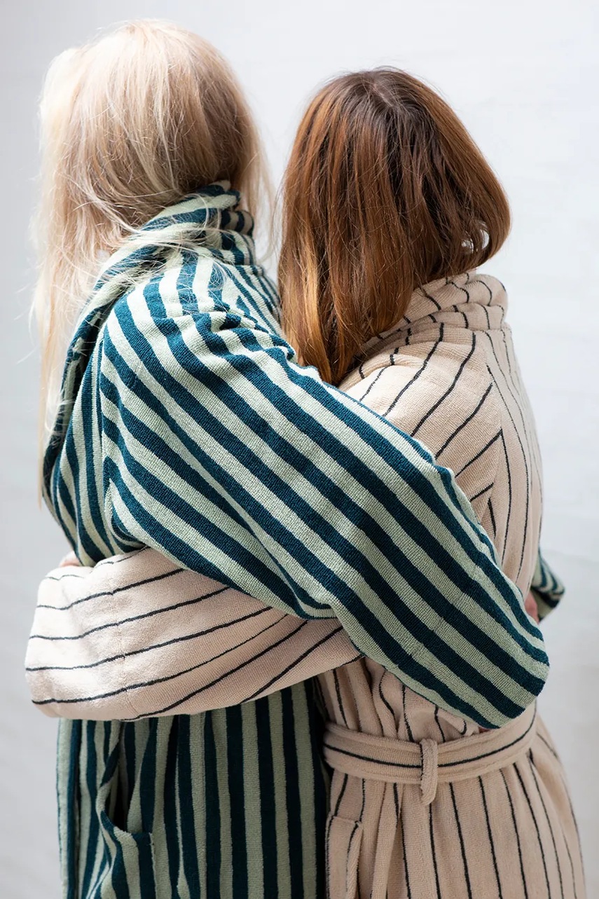 Βαμβακερό μπουρνούζι Bongusta Naram S/M χρώμα: μοβ φωτογραφία