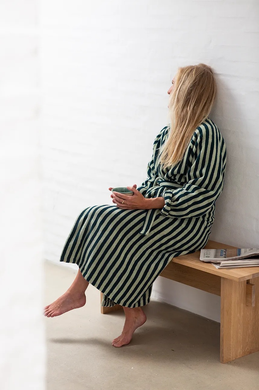 Βαμβακερό μπουρνούζι Bongusta Naram S/M χρώμα: μοβ φωτογραφία