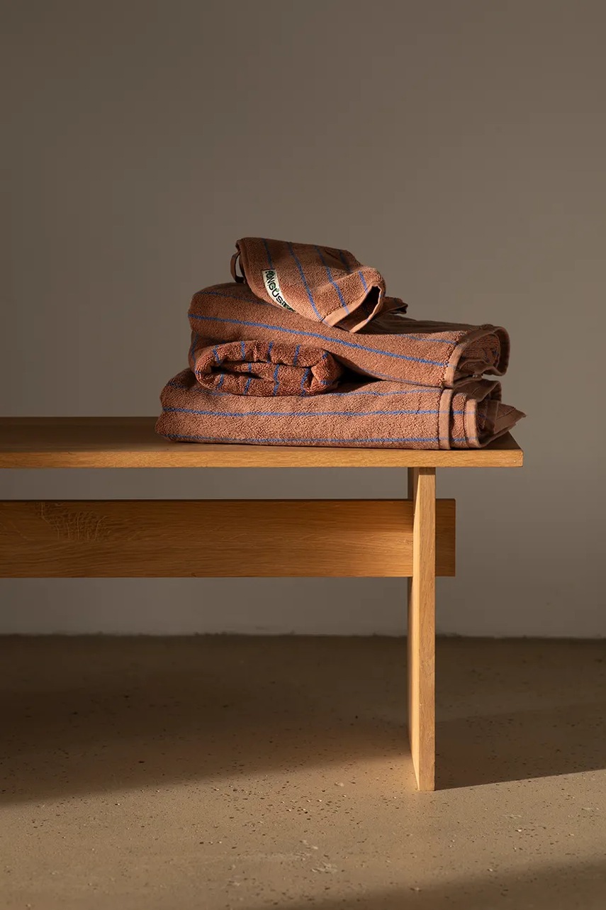 Μεσαία βαμβακερή πετσέτα Bongusta Naram 70 x 140 cm χρώμα: καφέ φωτογραφία