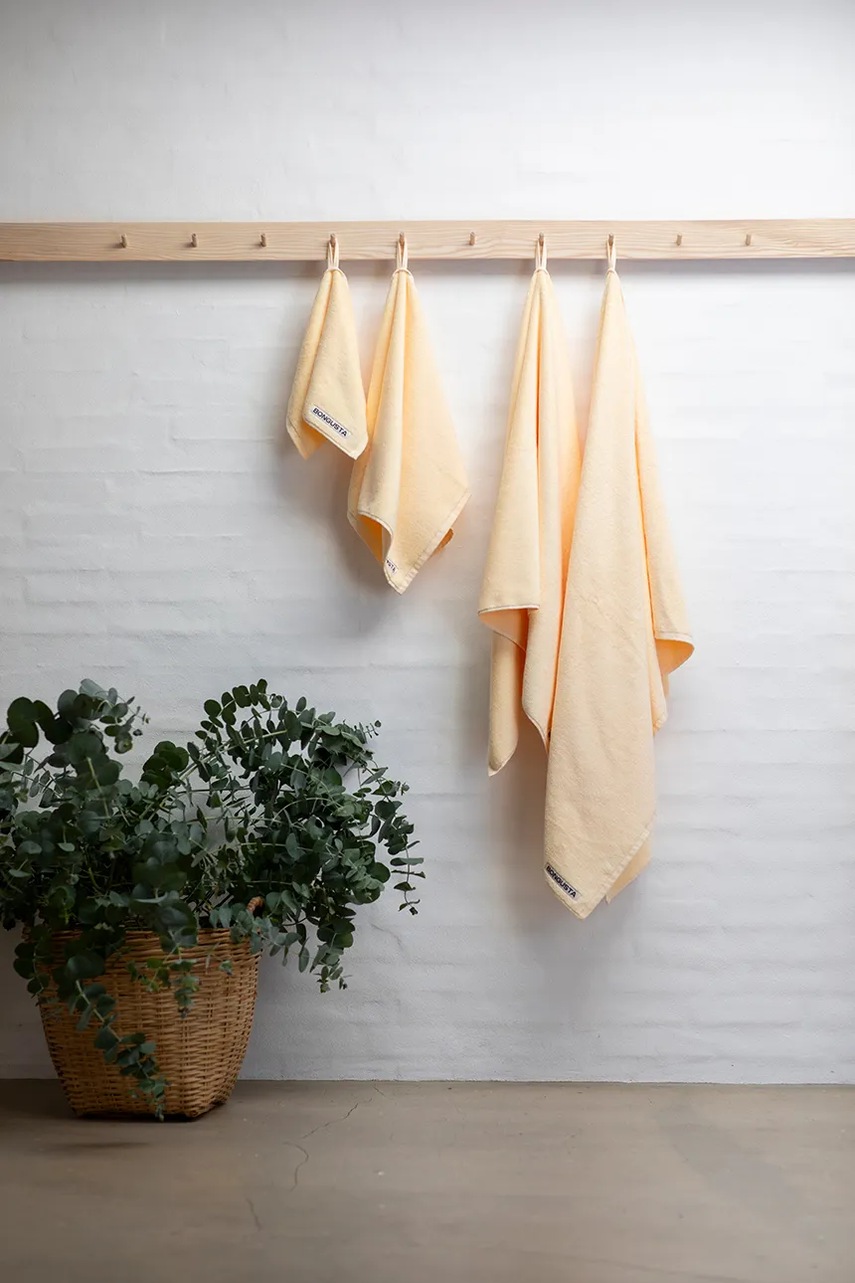 Μικρή βαμβακερή πετσέτα Bongusta Naram 50 x 80 cm χρώμα: κίτρινο φωτογραφία