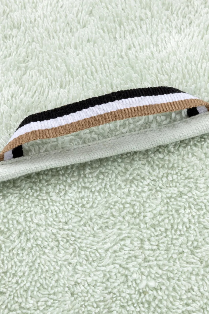 Malý bavlněný ručník BOSS BLINEA Celadon 50 x 100 cm