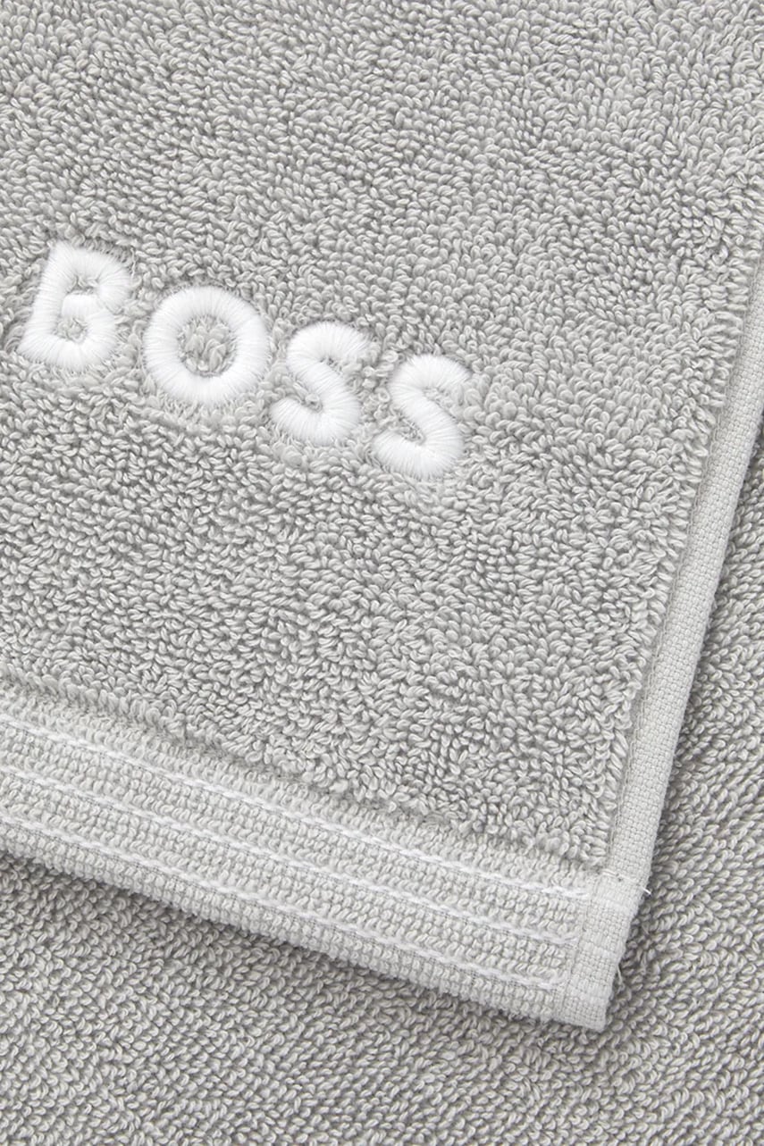 Malý bavlnený uterák BOSS EDGE Mineral 50 x 100 cm