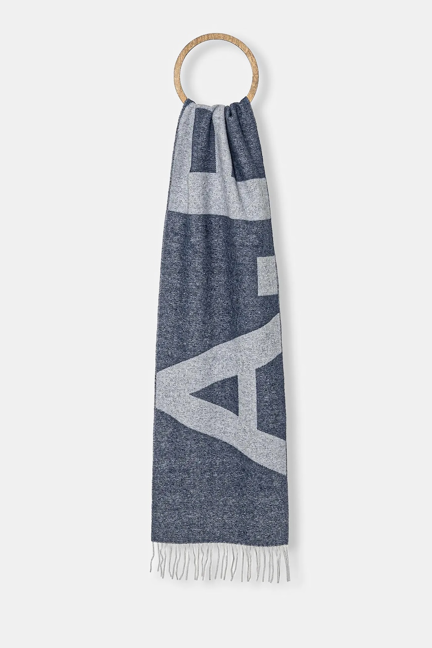 A.P.C. esarfa de lana modelator