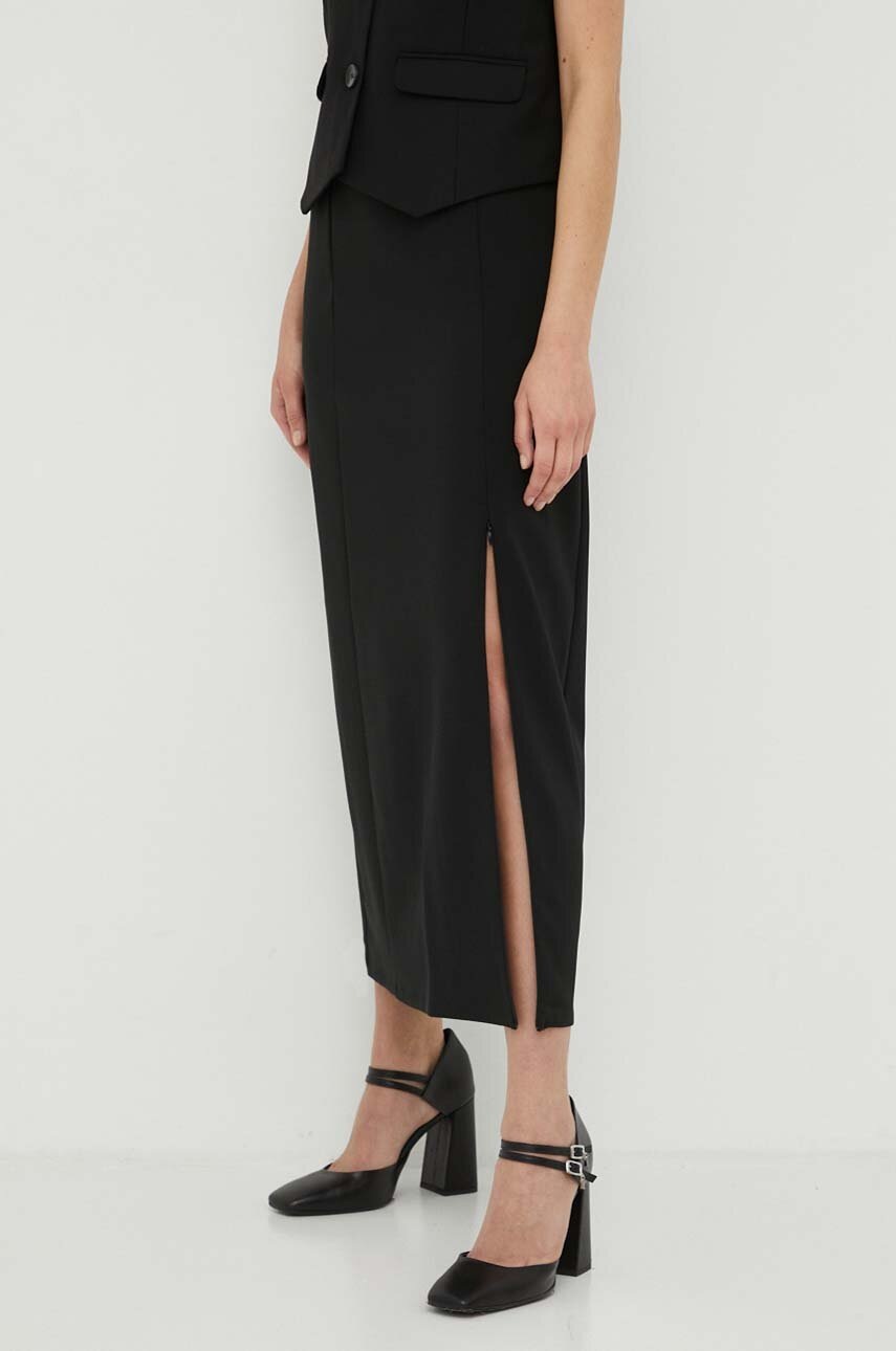 Φούστα Gestuz χρώμα: μαύρο φωτογραφία