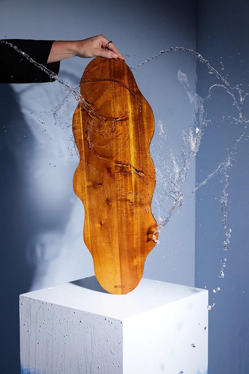 Διακοσμητικός δίσκος Byon Flowy L χρώμα: καφέ φωτογραφία