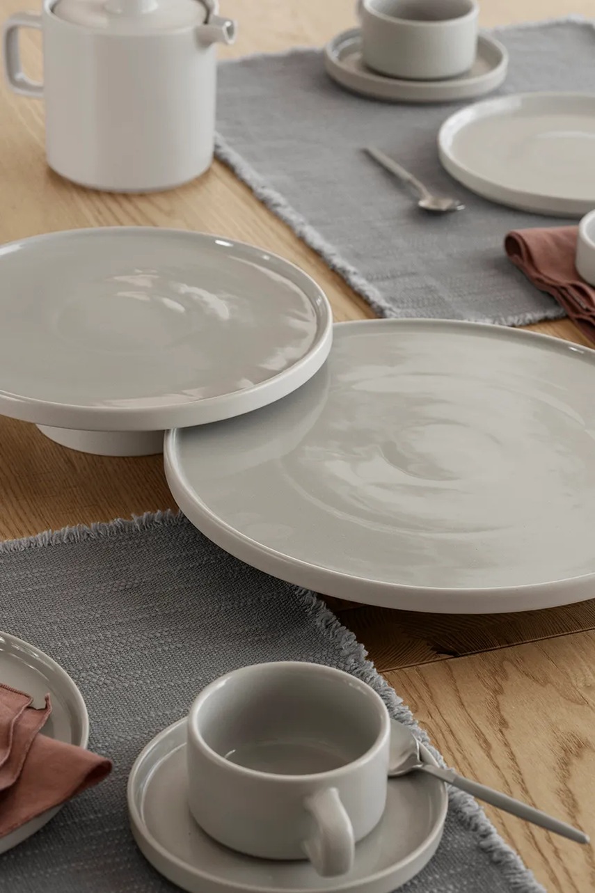 Βάση σερβιρίσματος Blomus Pilar S/24 cm χρώμα: μπεζ φωτογραφία