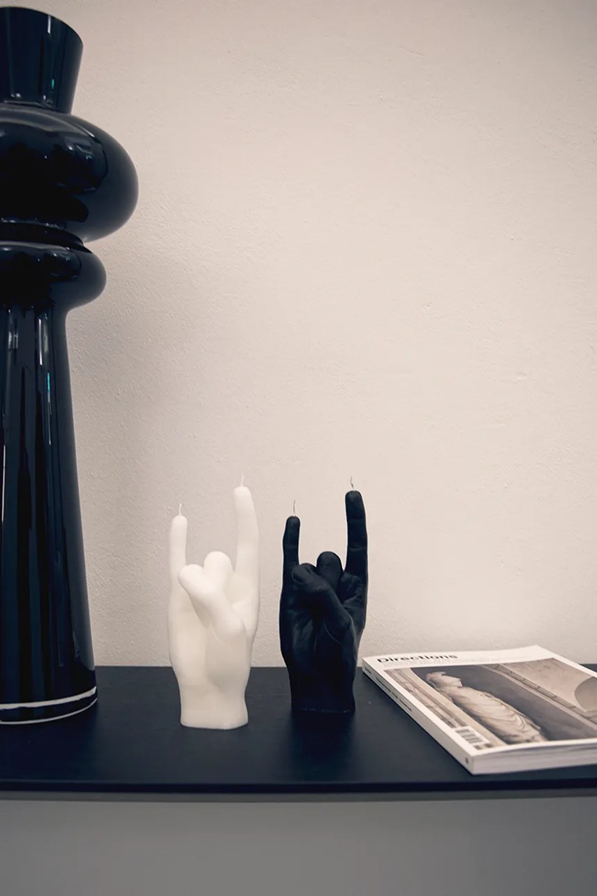 Διακοσμητικό κερί CandleHand You Rock 310 g. φωτογραφία