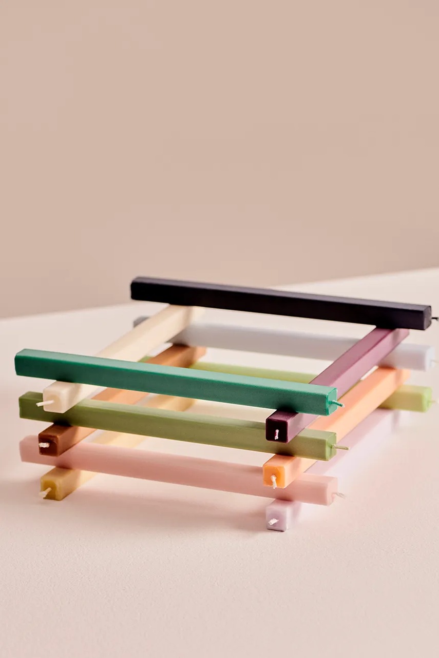 Σετ κεριών HAY Square 2,2 x 24 cm 4-pack χρώμα: πολύχρωμο φωτογραφία