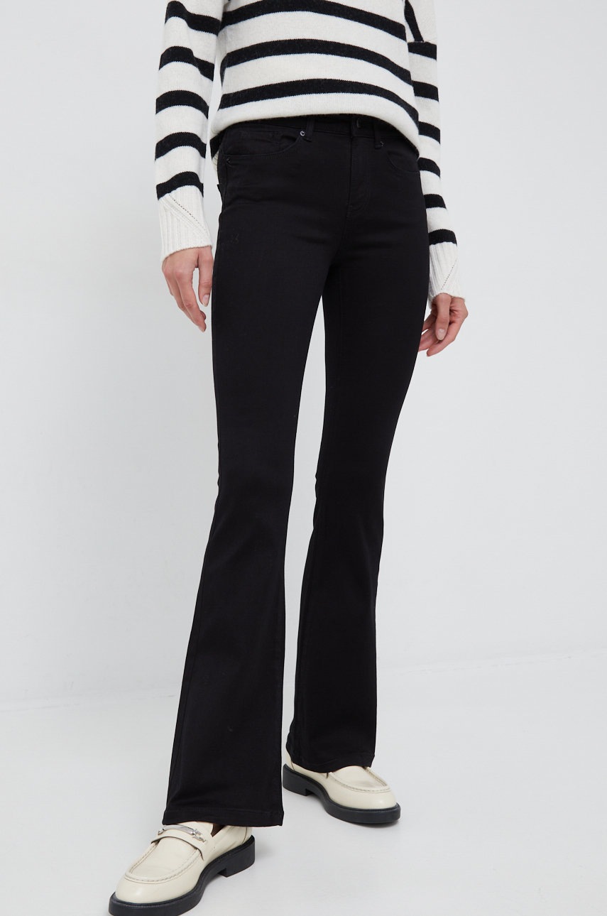 

Дънки Vero Moda със стандартна талия, Черен