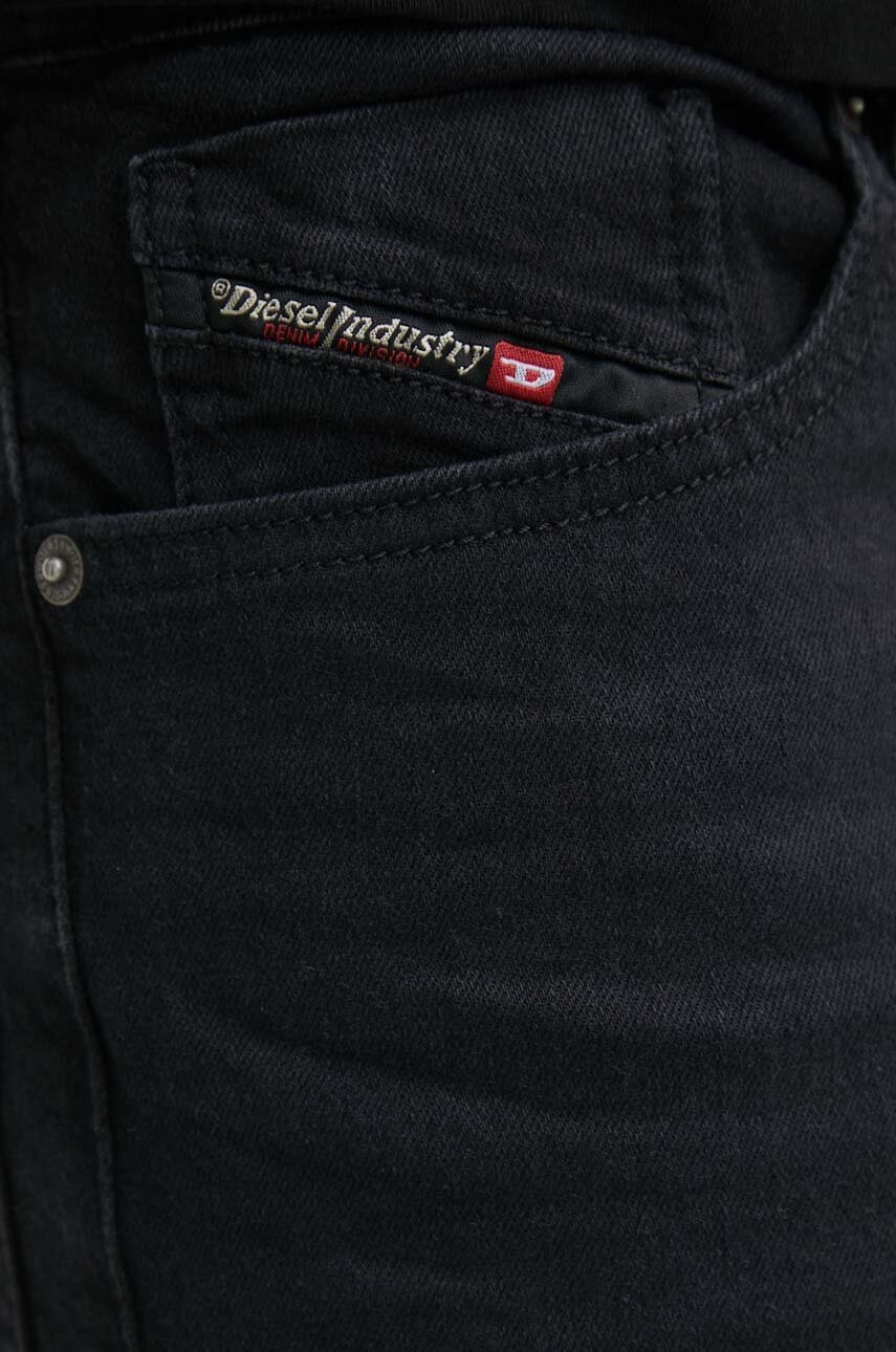 Τζιν παντελόνι Diesel 2023 D-FINITIVE A10229.0KIAJ φωτογραφία