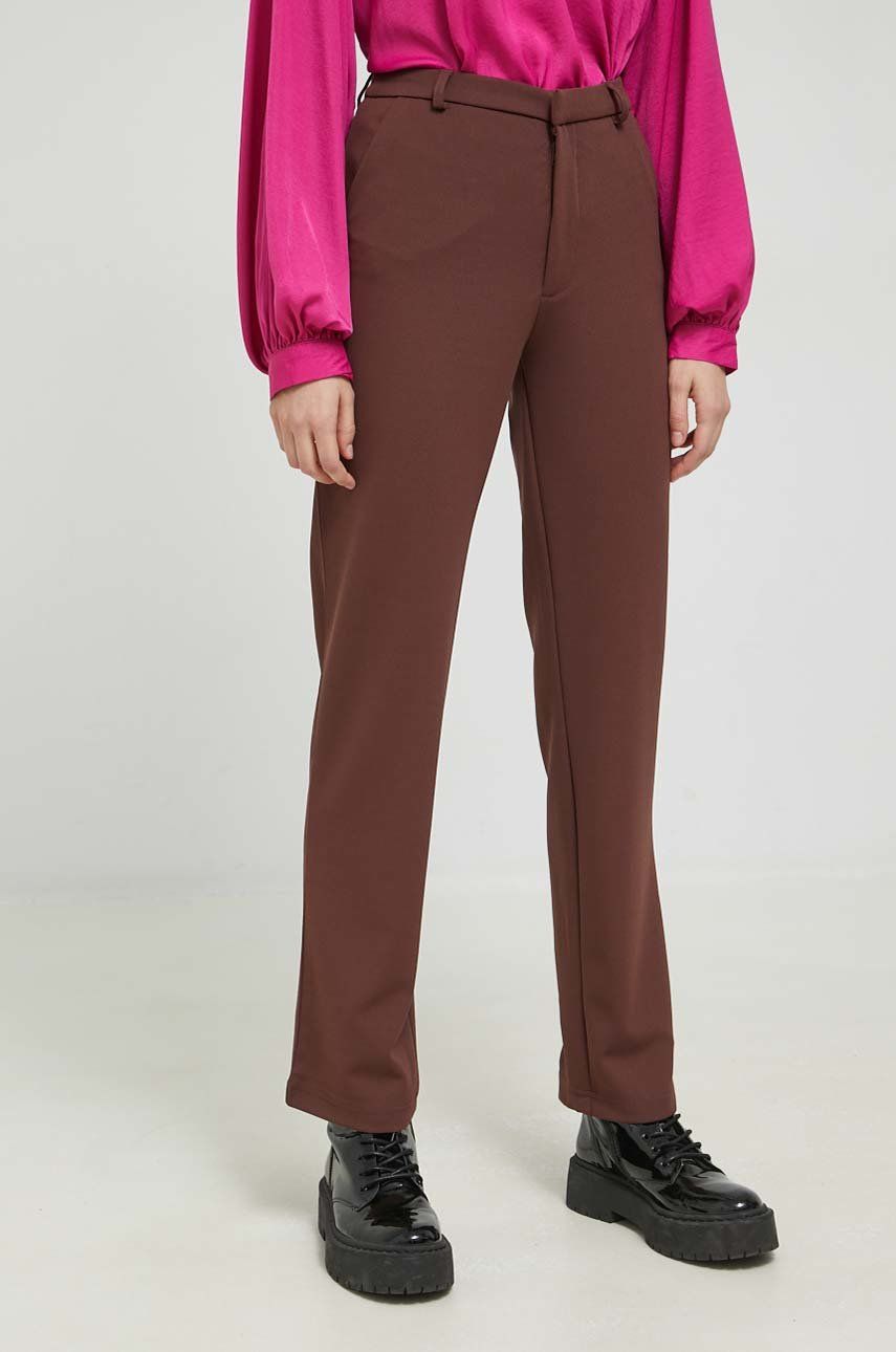 Kalhoty JDY geggo dámské, hnědá barva, jednoduché, medium waist - hnědá -  95 % Polyester