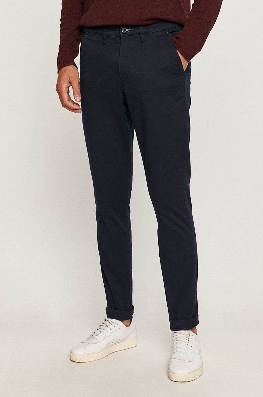 Selected Pantaloni bărbați, culoarea albastru marin answear imagine noua