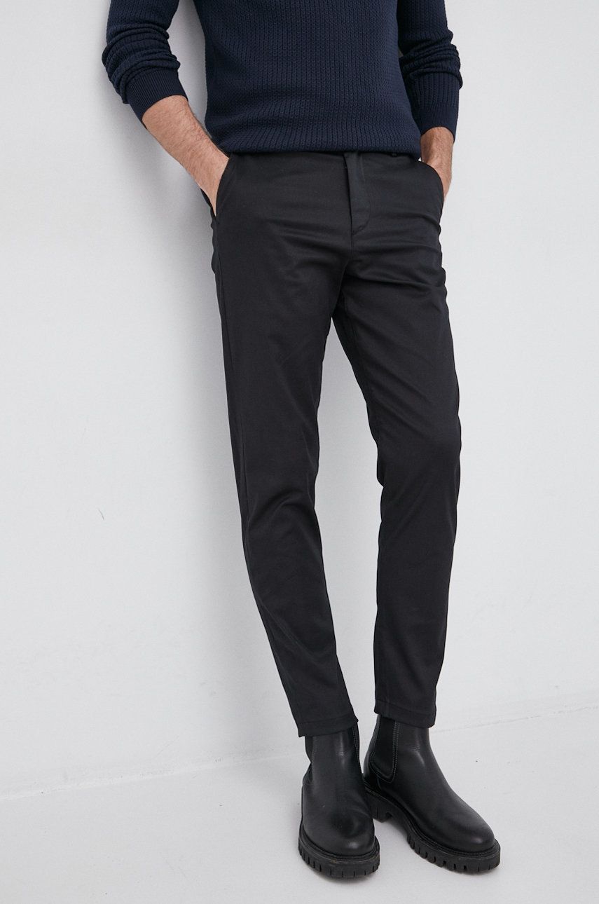 Selected Homme Pantaloni bărbați, culoarea negru, mulat answear.ro