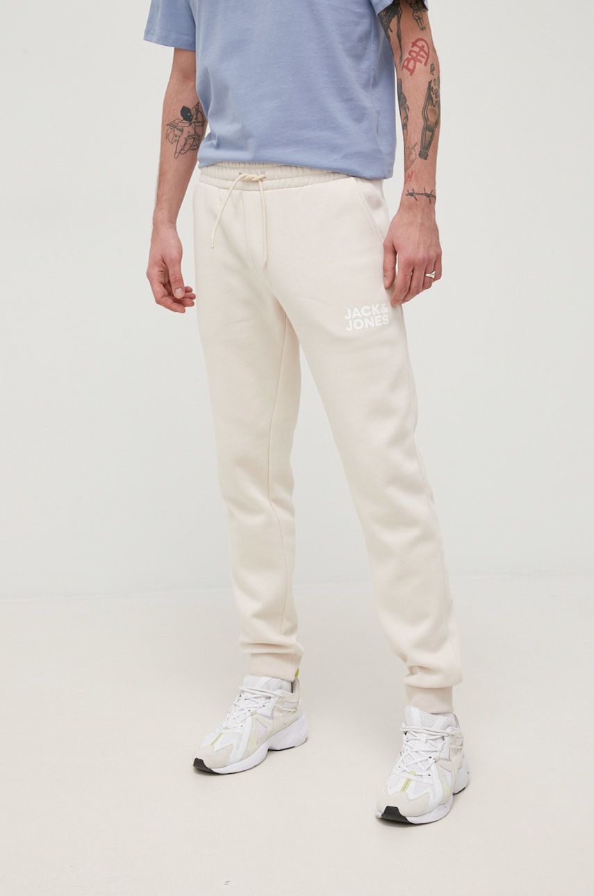 Jack & Jones spodnie męskie kolor beżowy z nadrukiem