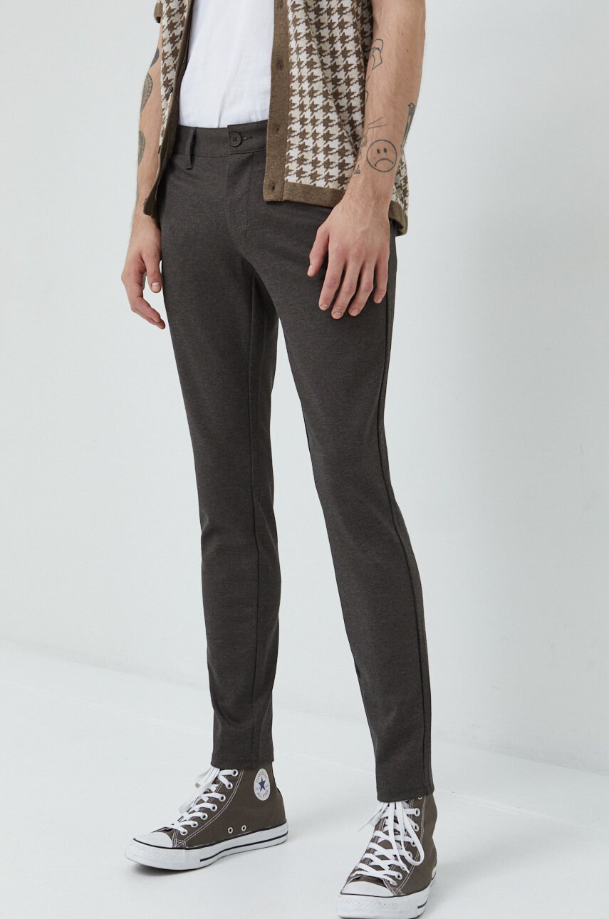 Only & sons pantaloni barbati, culoarea maro, mulata