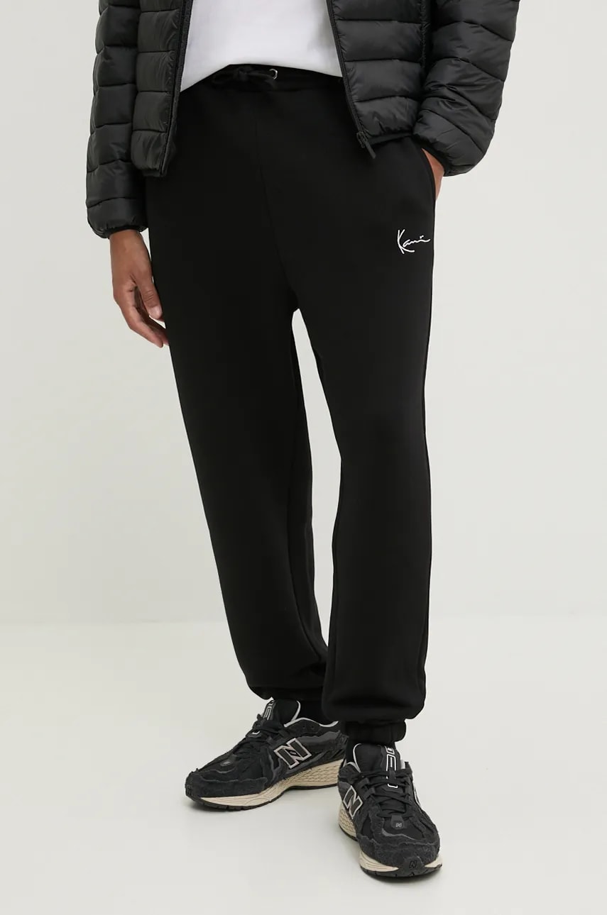 Karl Kani pantaloni de trening culoarea negru, neted Karl Kani pantaloni de trening culoarea negru, neted