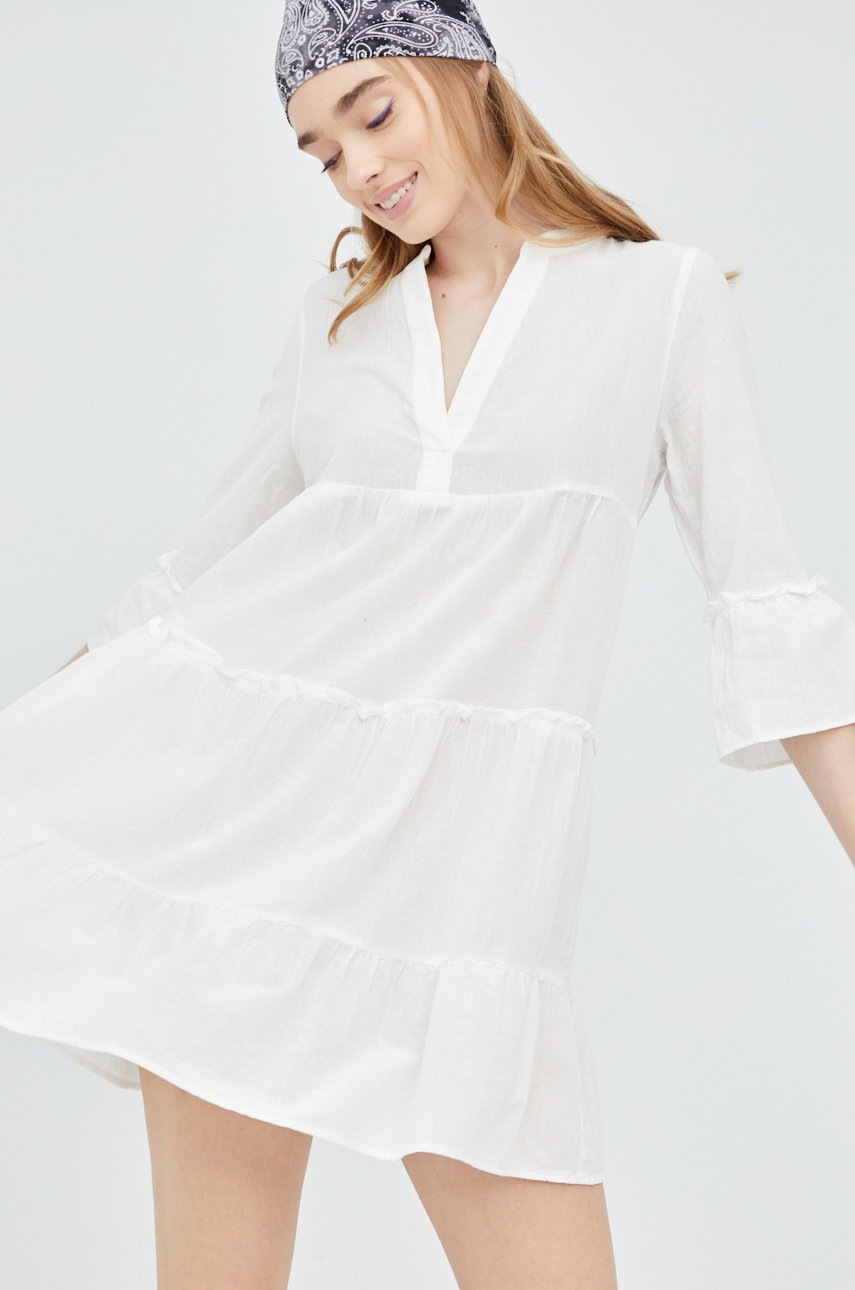 

Хлопковое платье Vero Moda цвет белый mini расклешённая