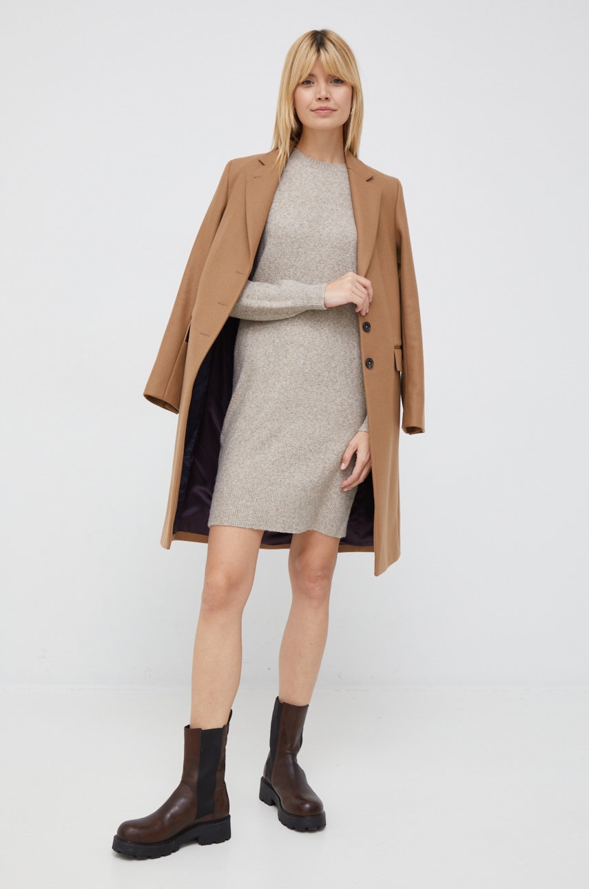 

Платье Vero Moda цвет бежевый mini прямая