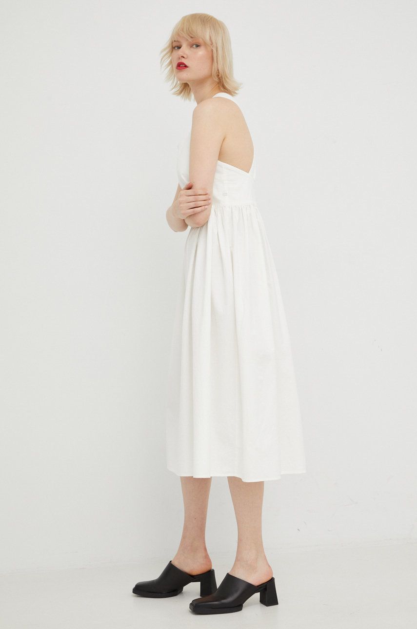 Marc O’Polo rochie din bumbac Denim culoarea alb, midi, evazati alb imagine promotii 2022